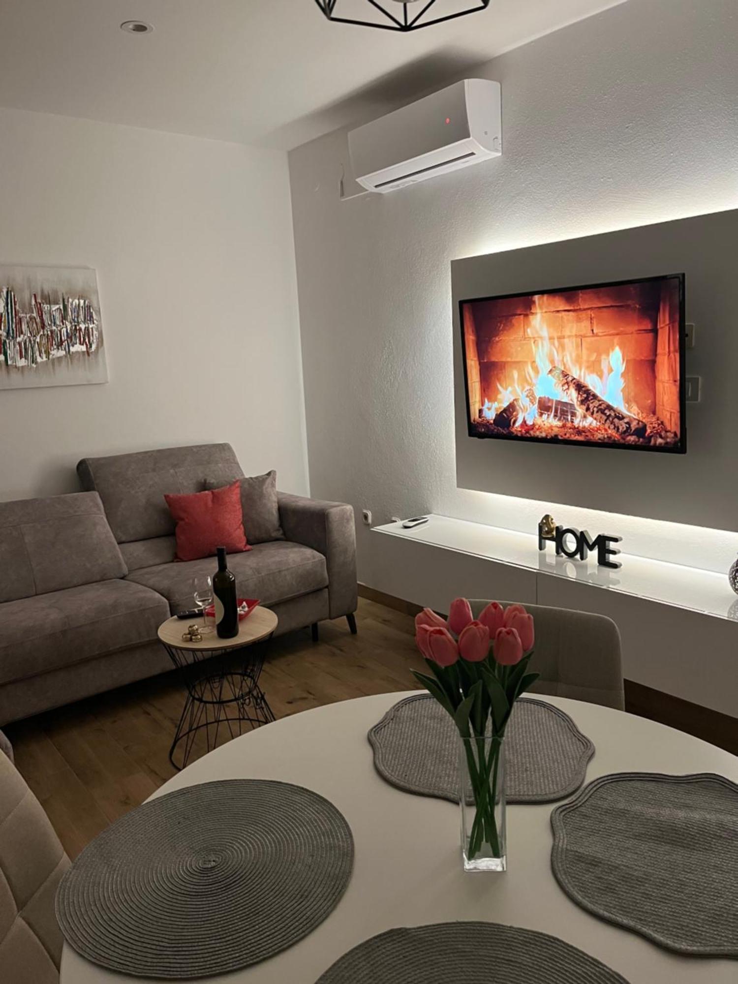 Apartmani Tomeri Starigrad Paklenica Exterior foto